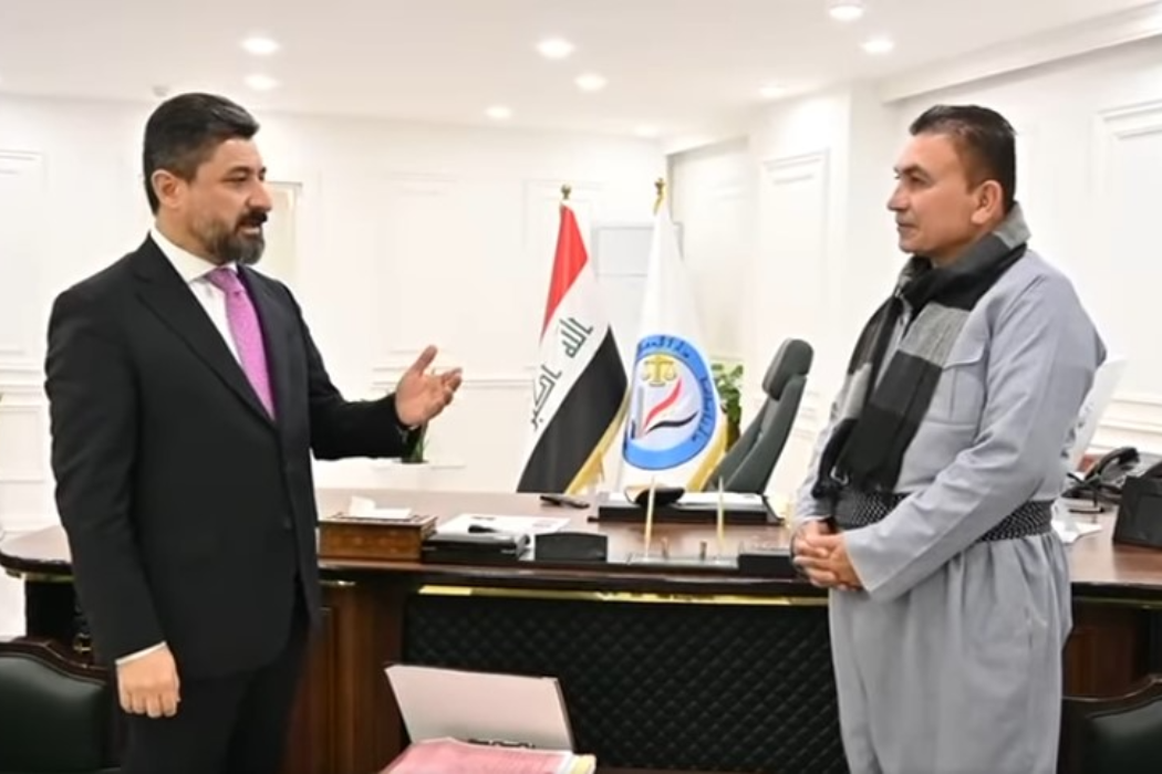 خاليد شوانىى