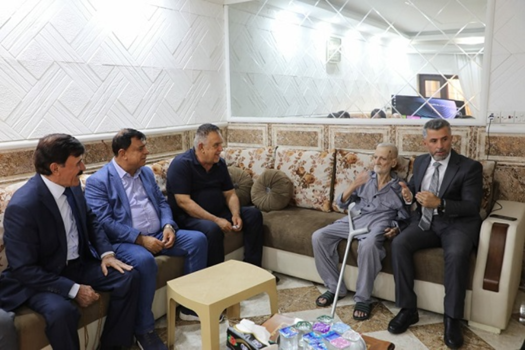 ئاسؤ مامؤستاكةى